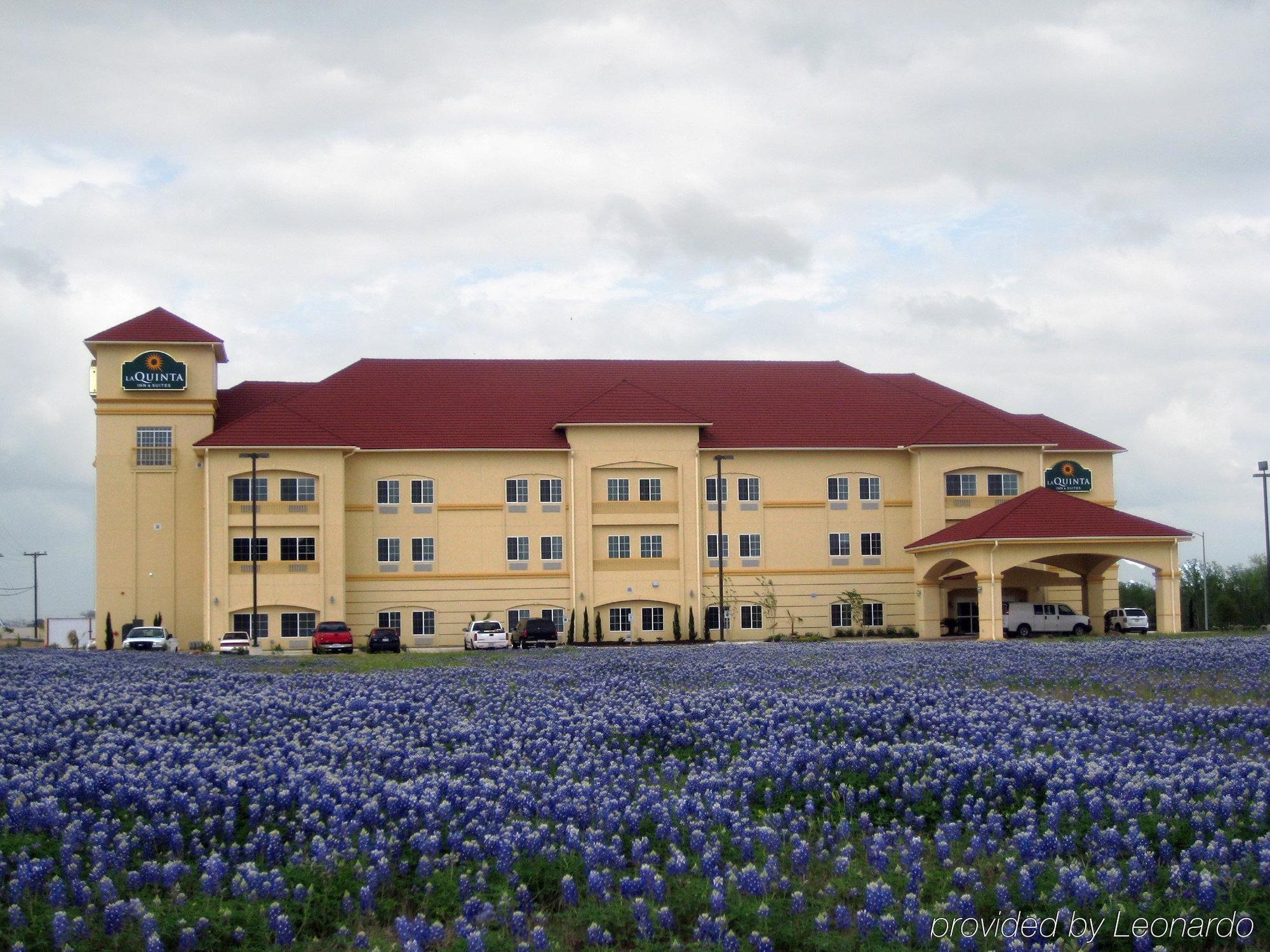 Baymont Inn & Suites Бренем Екстер'єр фото